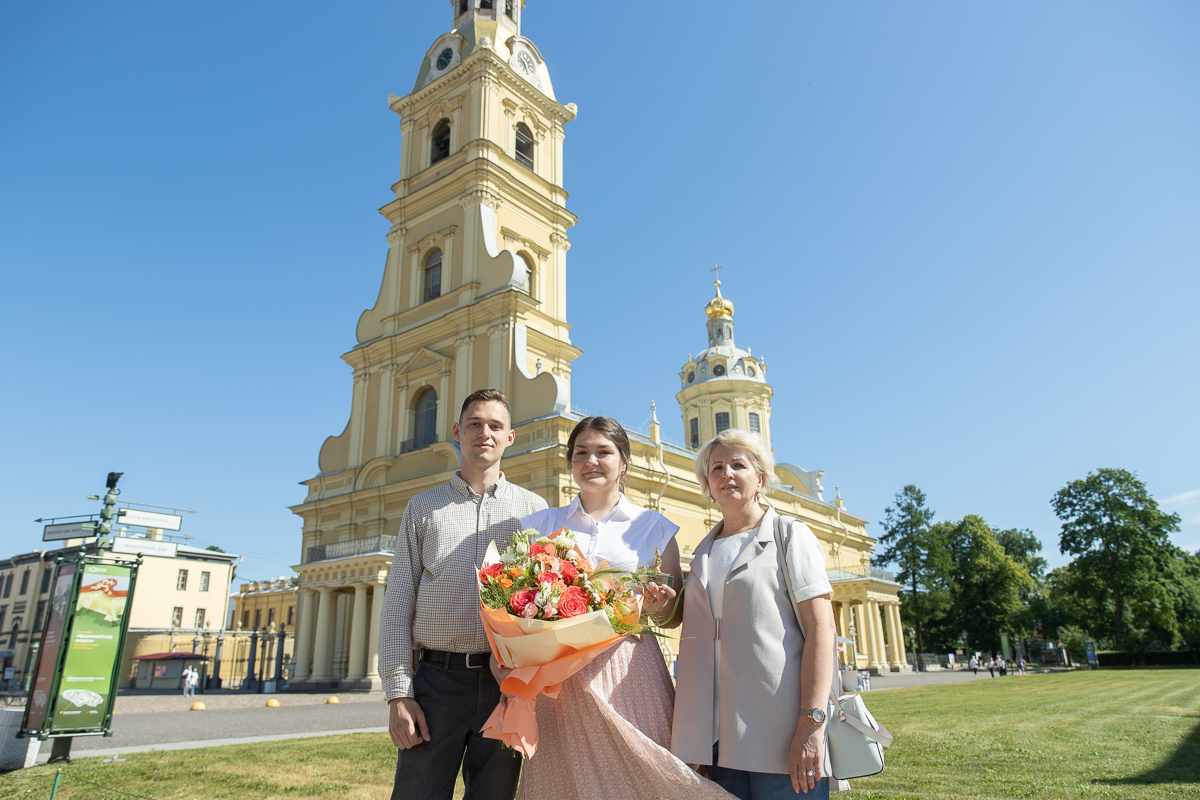 Девушка, которая дарит надежду